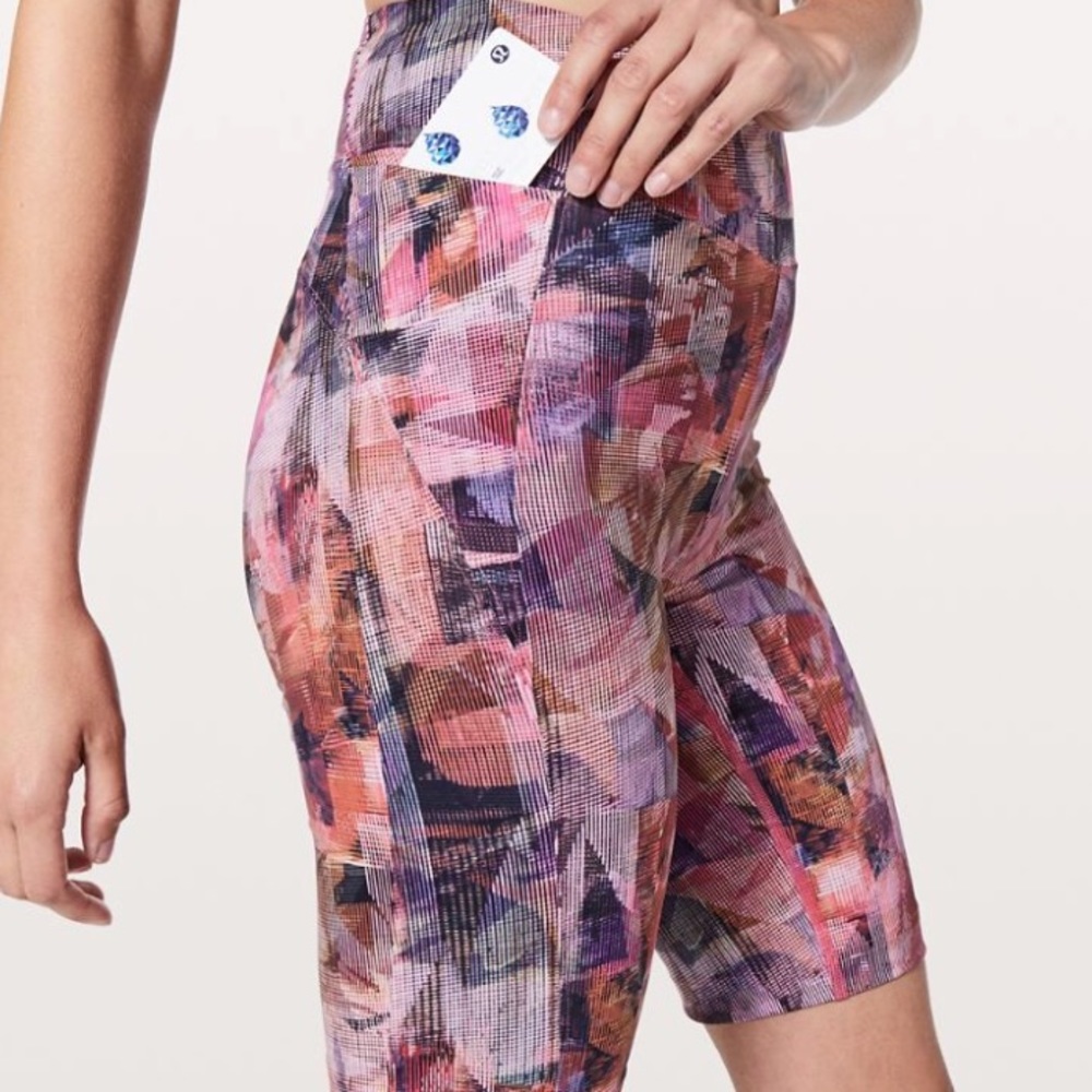 NWT lululemon on pace shorts sun dazed pink - Picture 2 of 7